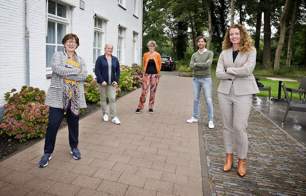 Delft Support V.l.n.r. Edith van den Berg. Willemijn Renes, Ineke de Groot, Jasper Hartelust, Daniëlle Laros